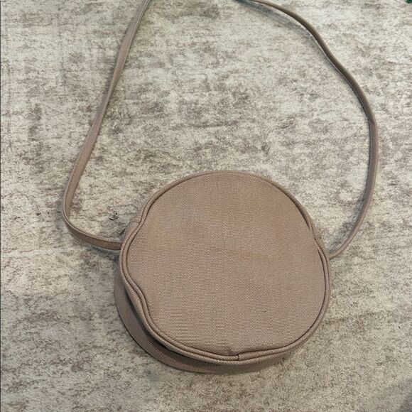 Baggu Tan Circle Crossbody Bag - Picture 4 of 7